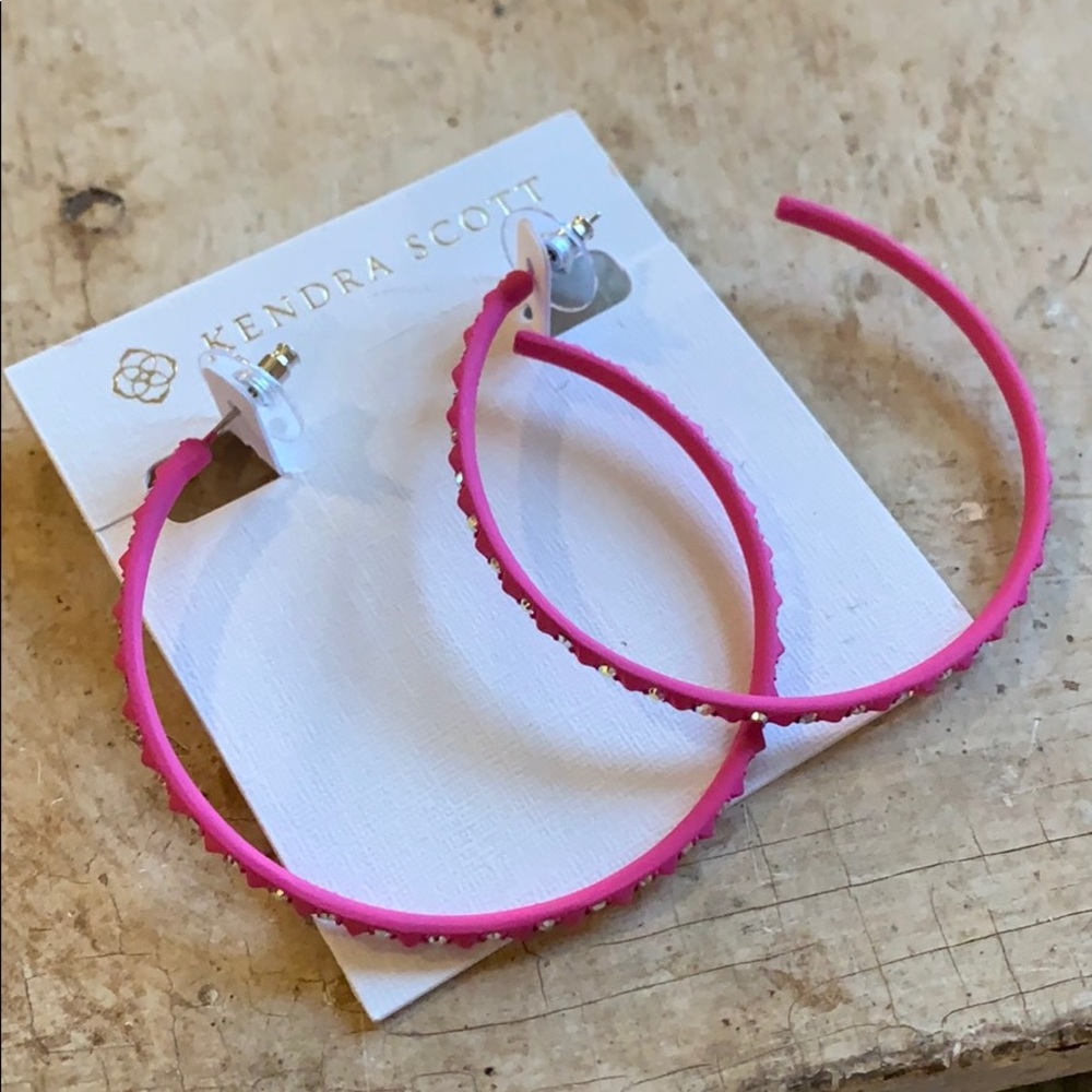 NWT Kendra Scott pink hoop earrings